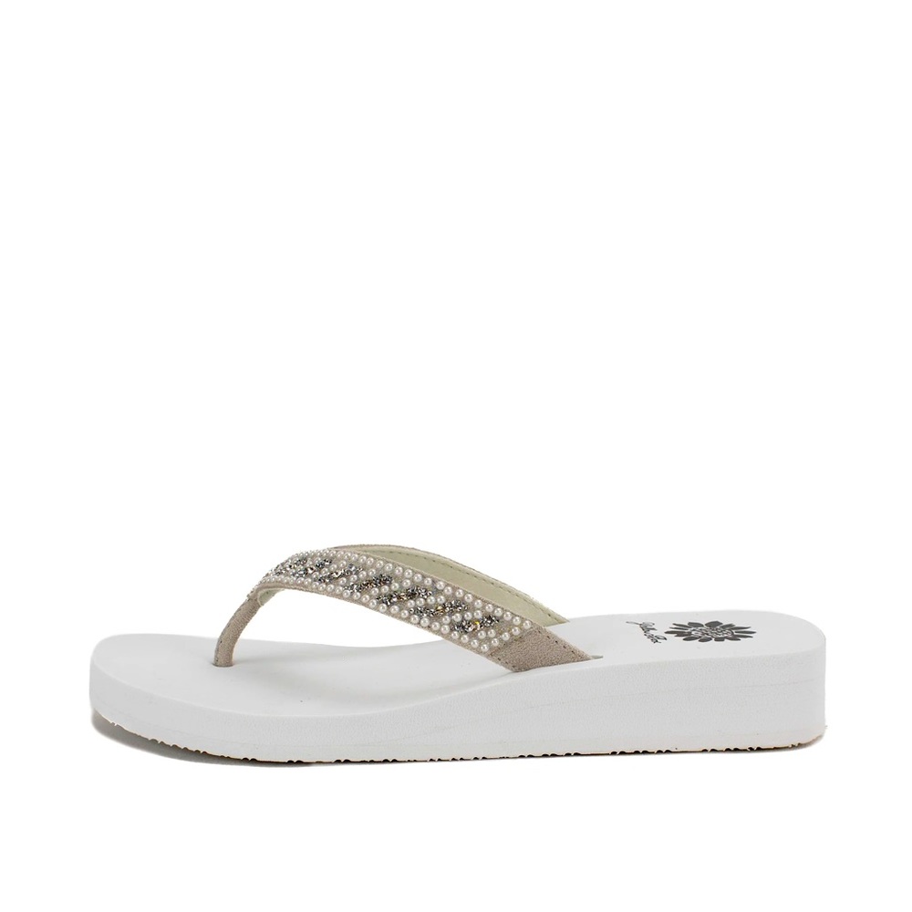 YELLOW BOX JAYNE WHITE sandals MEDIUM WIDTH NEW IN BOX FIRM PRICE